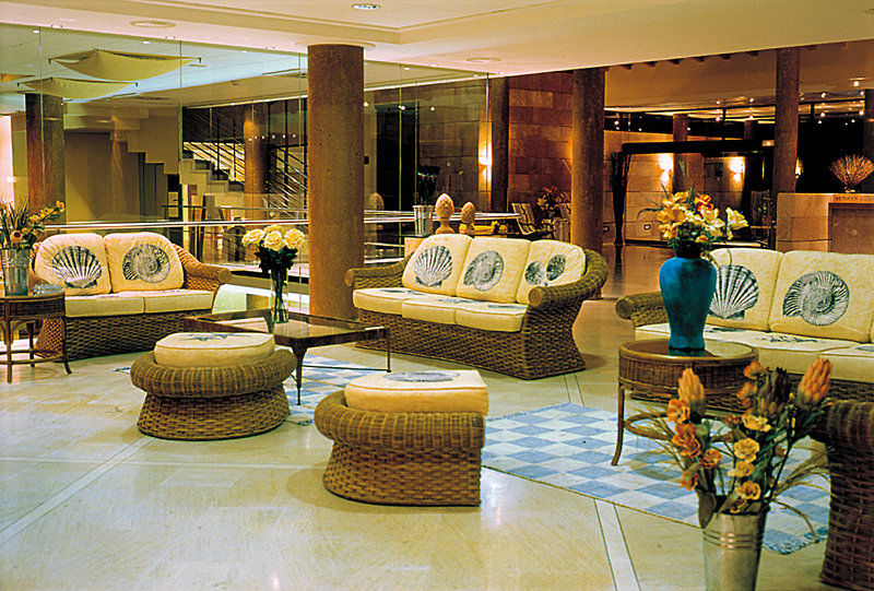 Hotel Illot Suites Кала Ратхада Екстериор снимка